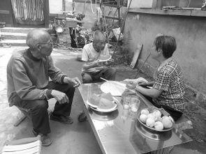 老人家的吃瓜,老人家吃瓜趣事