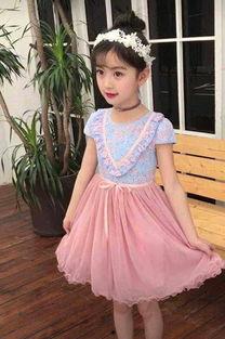网红小孩装扮女孩,萌翻装扮女孩风采