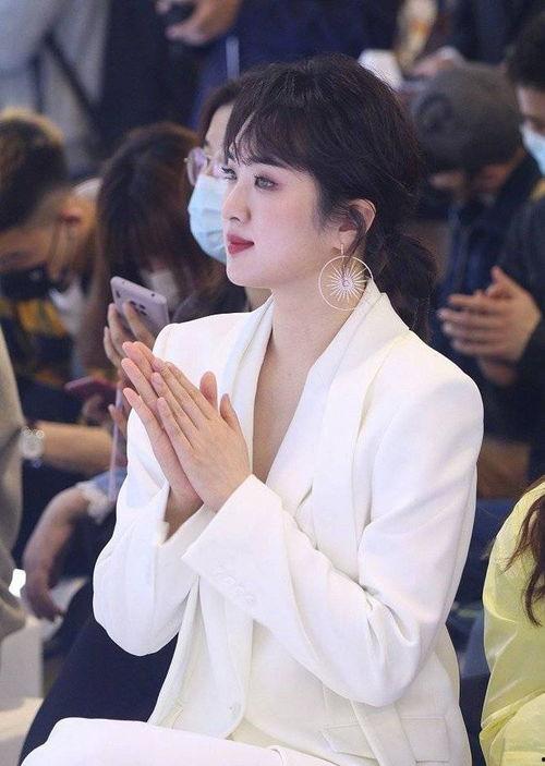 姚安明星,闪耀舞台的璀璨之星