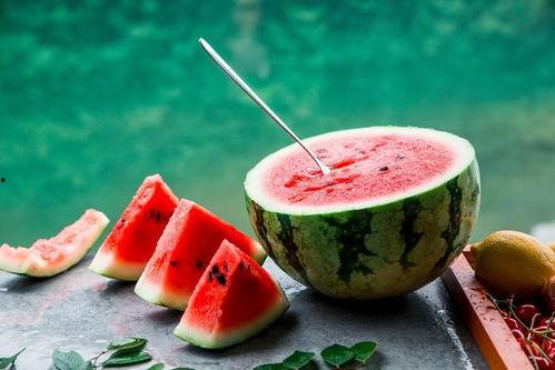 青秋吃瓜,揭秘青秋吃瓜背后的文化现象